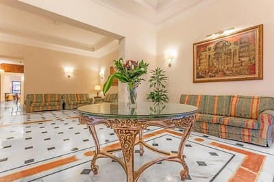 Raeli Hotel Noto