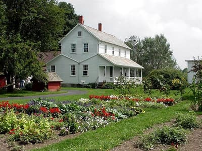 Inn At Amish Acres