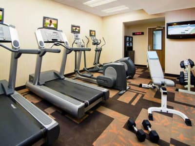 Courtyard St. Louis Westport Plaza