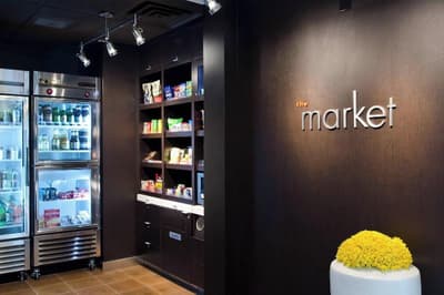 Courtyard St. Louis Westport Plaza