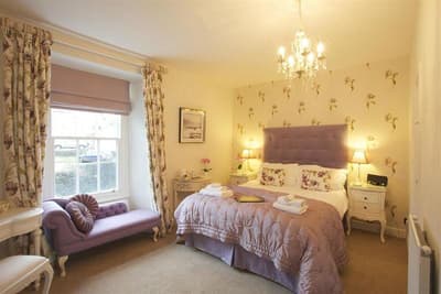 Holly Lodge Guest House