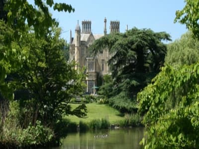 Dumbleton Hall
