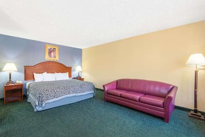 Blue Way Inn and Suites Wichita