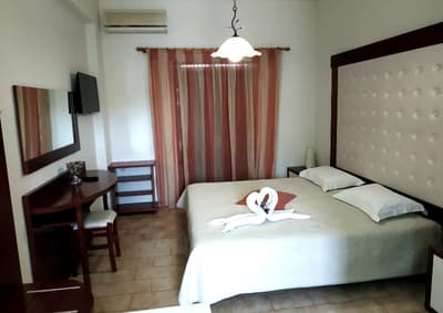 Eleni's Garden & Castello Suites