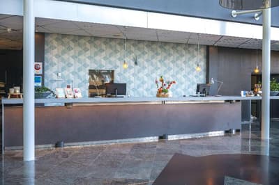 Flonk Hotel Groningen Zuid BW Signature Collection