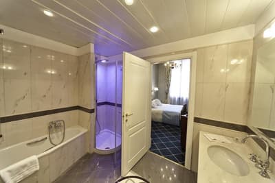 Hotel Bristol Palace
