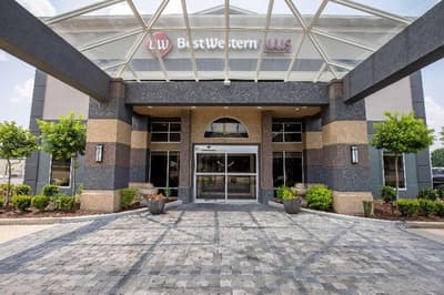 B/W Plus Vermilion River Inn & Suites