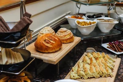 Hotel London1889 and Casino