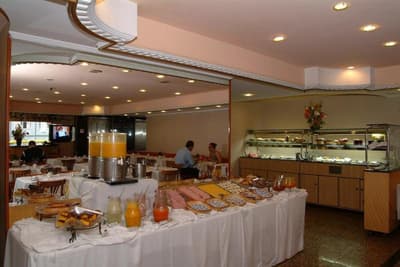 Tower Icarai Hotel