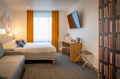 REX HOTEL