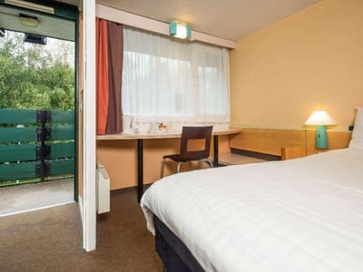 Ibis Plymouth