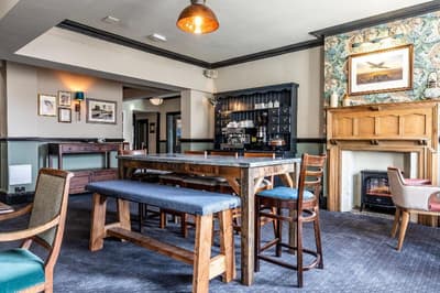 George Hotel