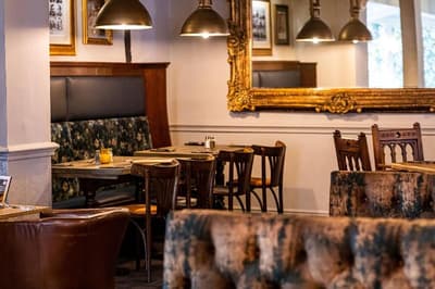 Kings Arms and Royal Hotel