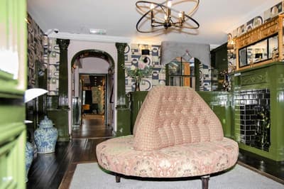 OYO The Townhouse