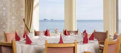 Redcliffe Hotel