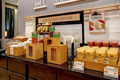 Hampton Inn DeKalb (Near the University)