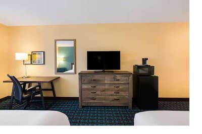 AmericInn by Wyndham Minot