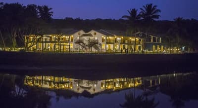 Acron Waterfront Resort