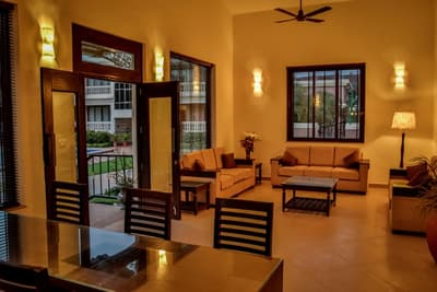 De Mandarin Beach Resort Suites & Villas Goa