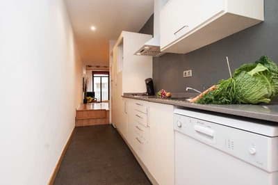 Liceu Apartments by Gaiarooms