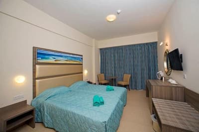Tofinis Hotel