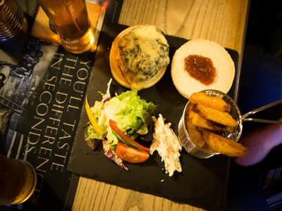 Cheviot Hotel