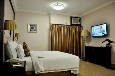 Chelsea Hotel Wuse II