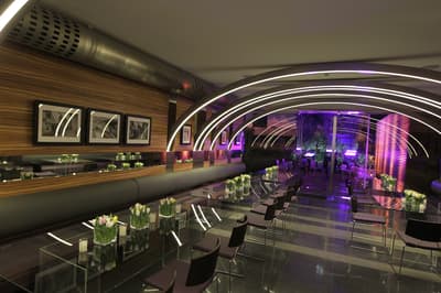 Warwick Stone 55 Hotel