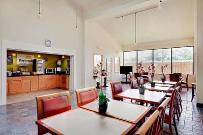 Days Inn by Wyndham Near Lafayette Airport