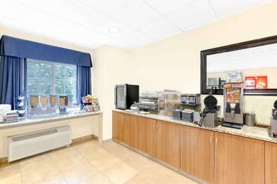 Microtel Inn & Suites By Wyndham Kearney
