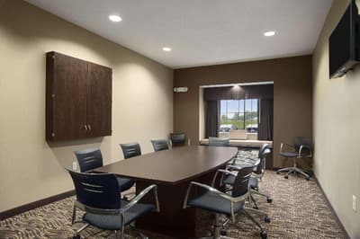 Microtel Inn & Suites By Wyndham Fairmont