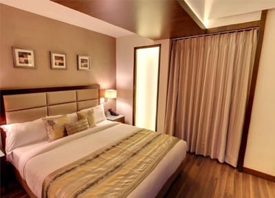 Collection O 30006 Ambawadi