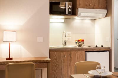 Neho Suites Porte De Geneve - Gare Annemasse ***