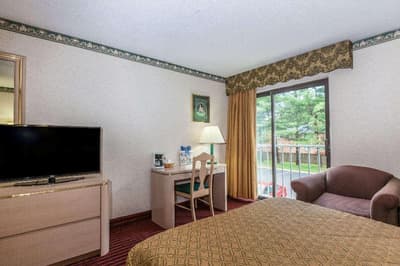 Howard Johnson by Wyndham Princeton/Lawrenceville