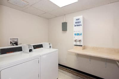 Red Roof Inn & Suites Mt Holly - McGuire AFB