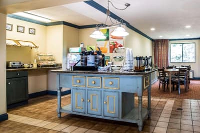 Quality Inn Syracuse