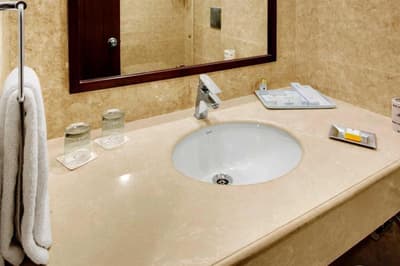 Country Inn & Suites by Radisson, Vaishno