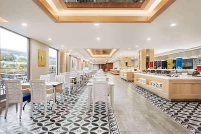 Ramada Hotel & Suites By Wyndham Kusadasi
