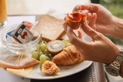 ELEÅŒNAS bohotel and Annex Apartment