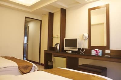 Twinstar Hotel