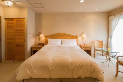 Poppy Springs Resort and Spa