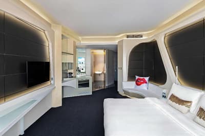 V Hotel Dubai, Curio Collection by Hilton