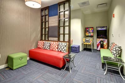 Hampton Inn & Suites Roanoke-Downtown