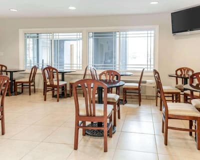 Quality Inn Indianapolis Northwest