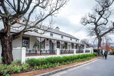 Avondrood Guest House