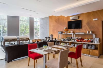 Ramada Encore Lima San Isidro