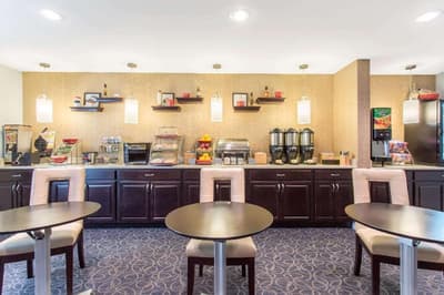 Dulles Suites