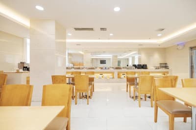 Ji Hotel (Xishao Gate Xian)