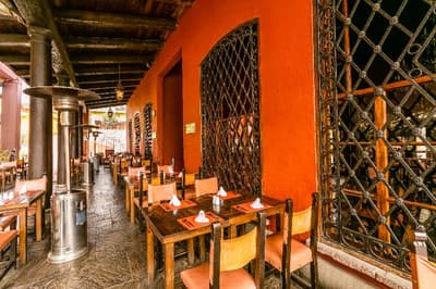 El Pueblo Resort & Convention Center