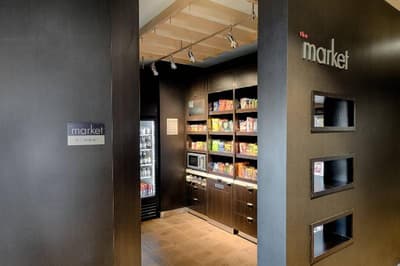 Courtyard Clifton Park